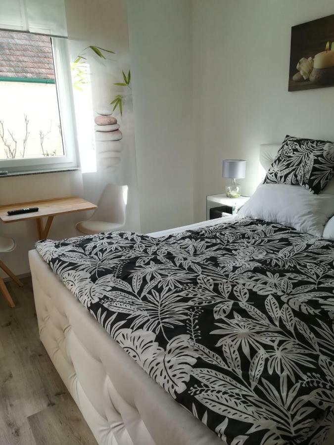 Gaestezimmer Resi Illmitz Ngoại thất bức ảnh